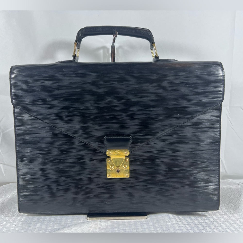 3040: Louis Vuitton Epi Serviette Fermoir Briefcase Black
